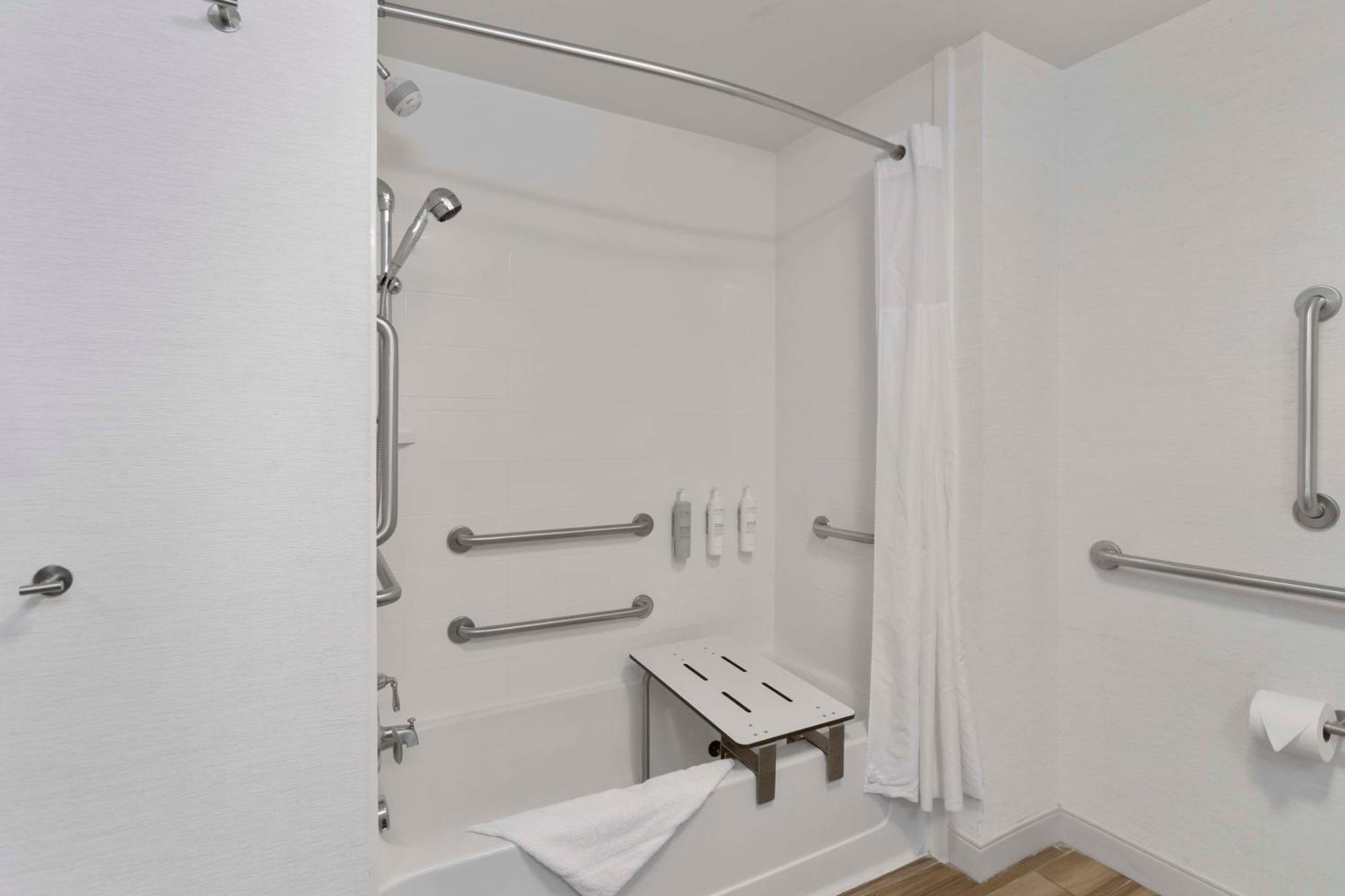 King Room Mobility Access or Non-Smoking